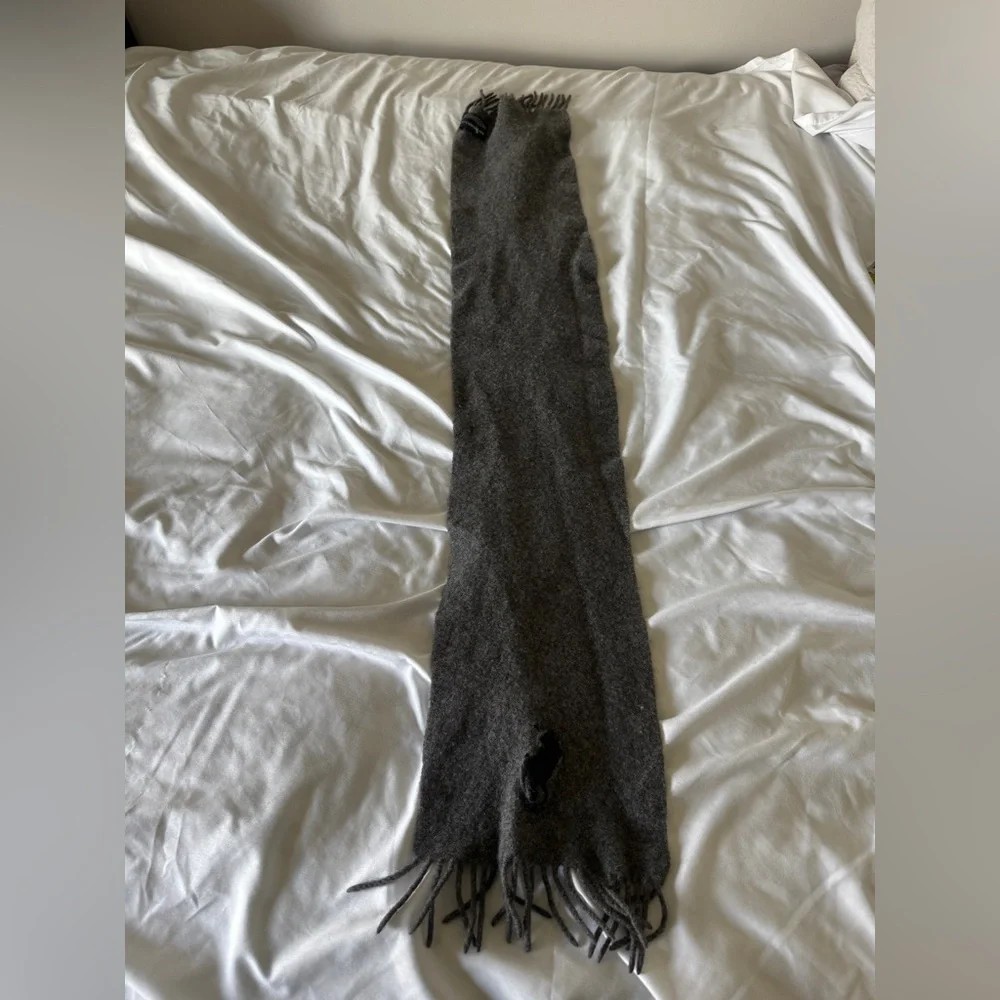 Polo Ralph Lauren 100% Lambswool Scarf - Made in Italy - Grey - Fringe